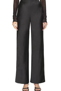 by Marianna Etienne Pant