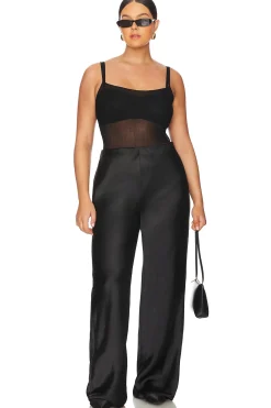 by Marianna Etienne Pant