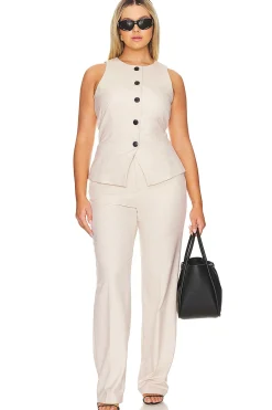 by Marianna Hendry Top