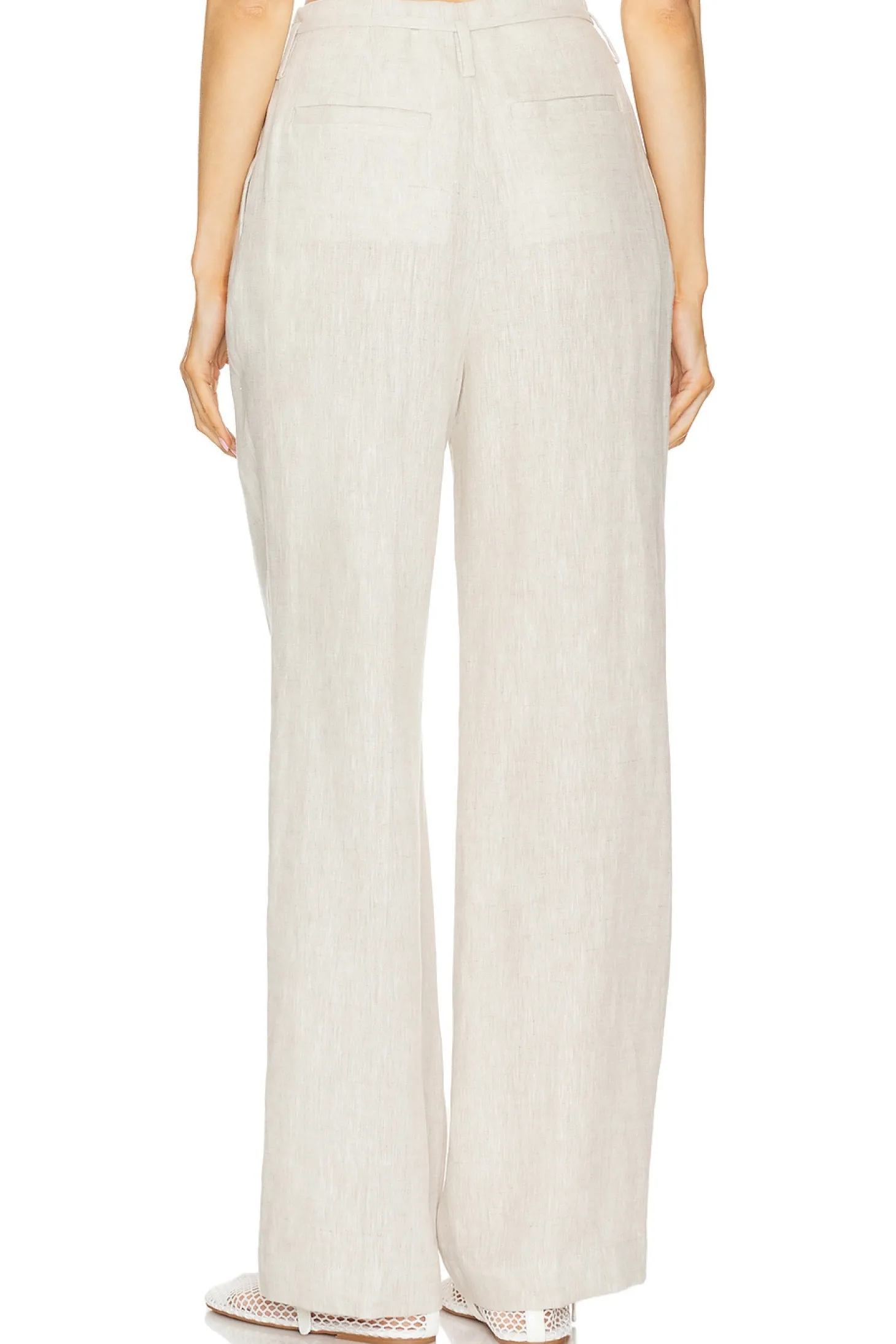 by Marianna Manon Pant