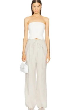 by Marianna Manon Pant