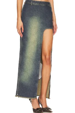 Curved Slit Skirt