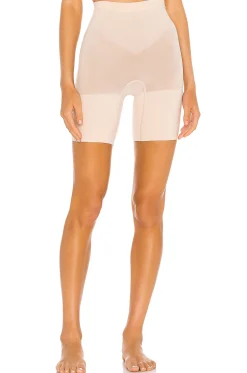 Everyday Shaping Short