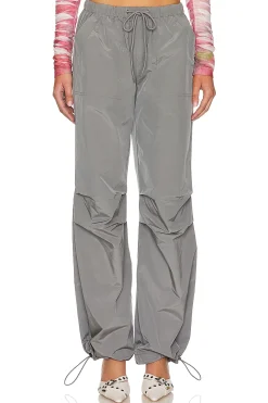 Evita Pant
