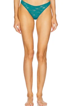 Le Stretch Lace Thong