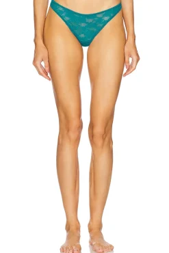 Le Stretch Lace Thong