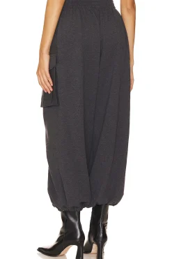 Oversized Boyfriend Cargo Sweatpant