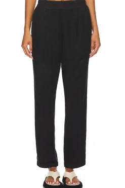 Pleat Relaxed Fit Pant