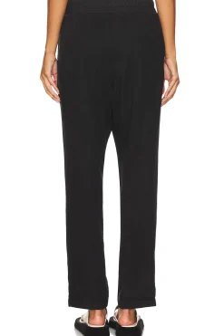 Pleat Relaxed Fit Pant