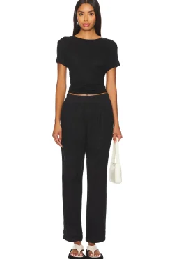 Pleat Relaxed Fit Pant