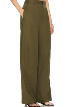 Pleated Wide Leg Pant