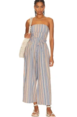 Roaming Shores One Piece