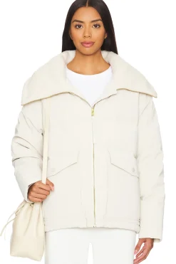 Roseville Short Puffer