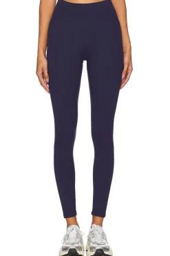 The Essentials Legging