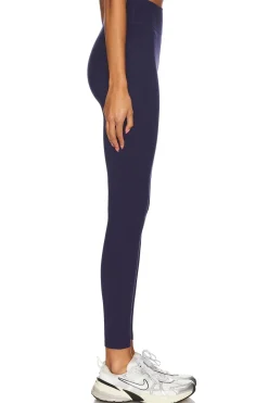 The Essentials Legging