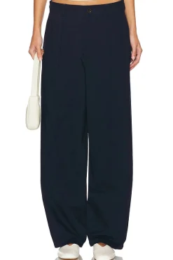 Wide Leg Pleated Trouser