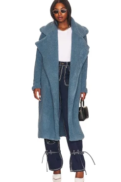 x REVOLVE Teddy Coat