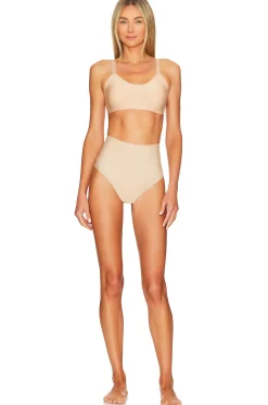 Zone Smoothing Thong